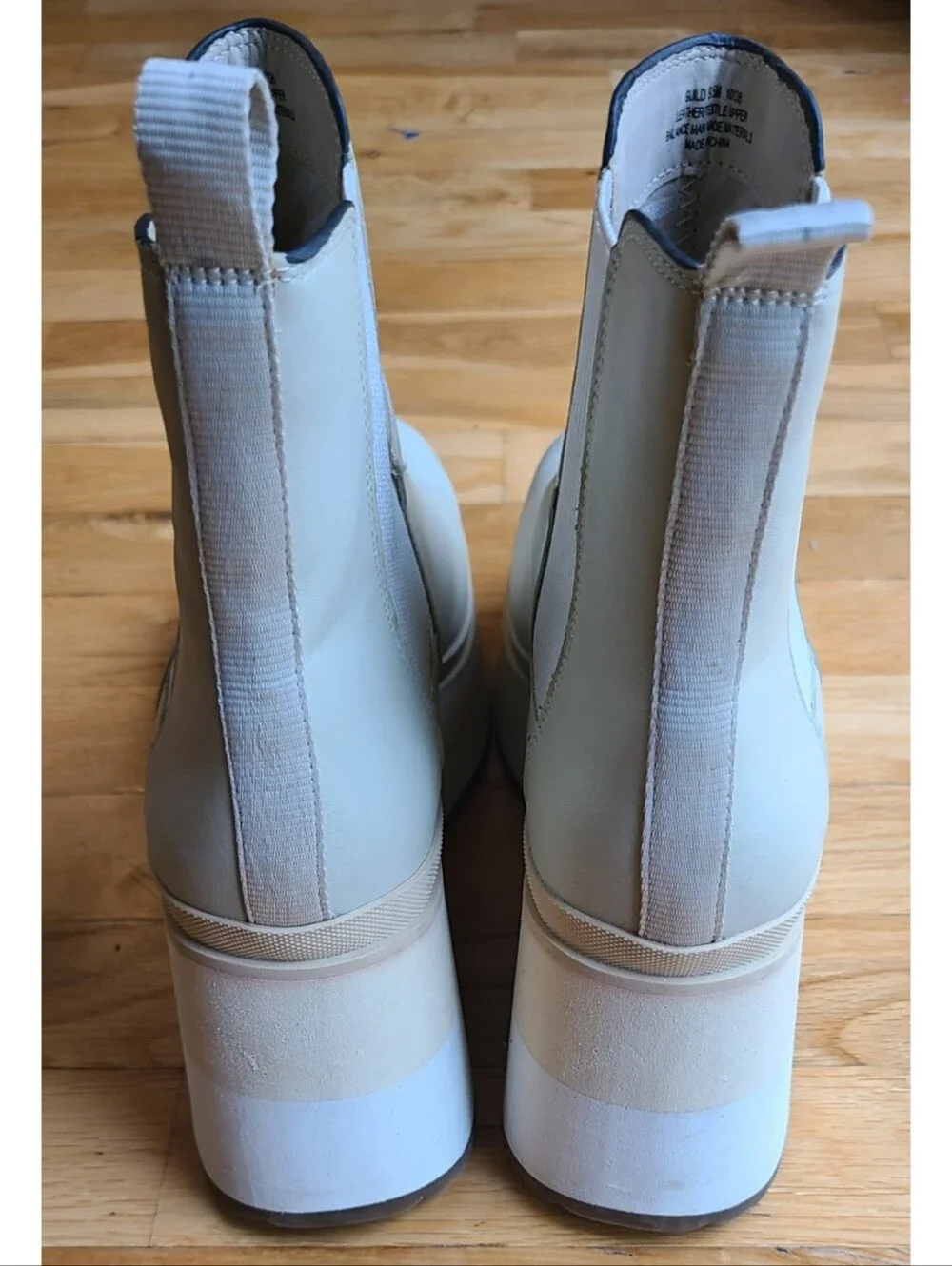 Naked Feet Guild Platform Chelsea Boots 9.5 | Khaki Leather | Statement Lug Sole